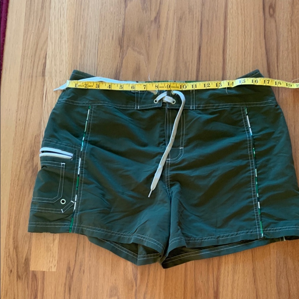 Green Women's board Shorts Oxide brand - Picture 5 of 8